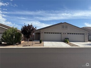 Building Photo - 714 Pala Mesa Dr