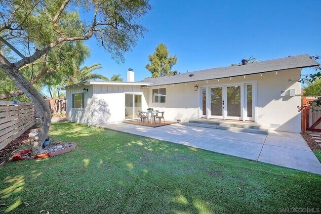 Building Photo - 1311 Crestridge Dr