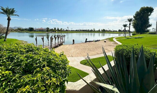 Building Photo - 7401 N Scottsdale Rd