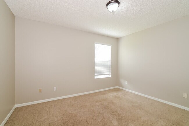 Building Photo - 882 Grand Sayan Loop