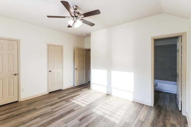 Building Photo - 931 Frontera Ct