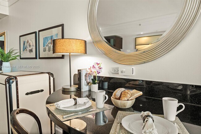 Building Photo - 4391 Collins Ave