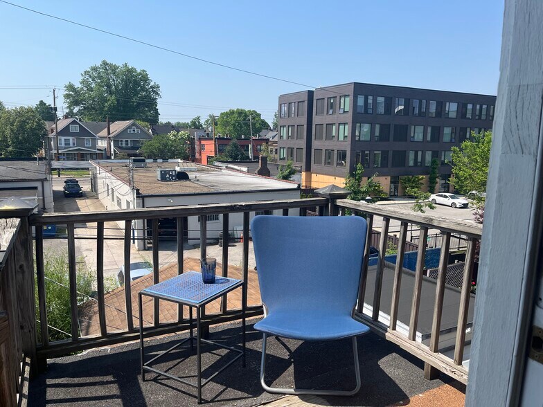 Private Porch - 12302 Mount Overlook Ave