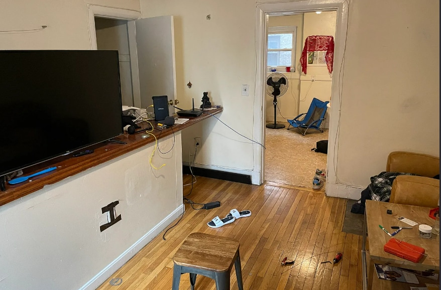 Building Photo - 212 Hemenway St