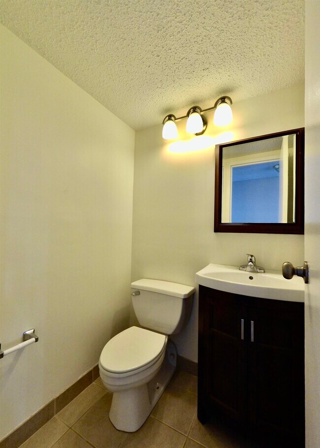 Building Photo - 1309 Harmon Cove Tower