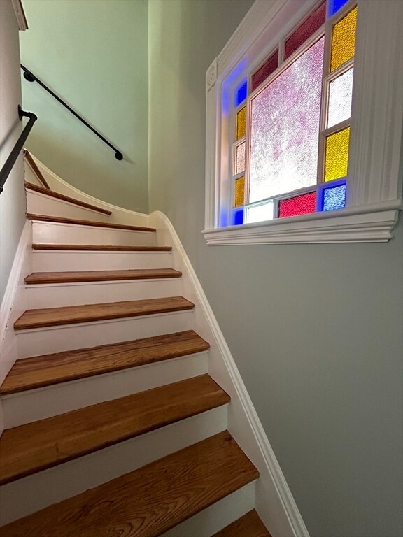 Building Photo - 35 Amherst St