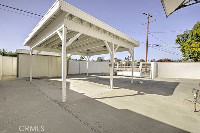 Building Photo - 13329 Strathern St