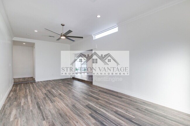 Building Photo - 4540 E Heatherbrae Dr