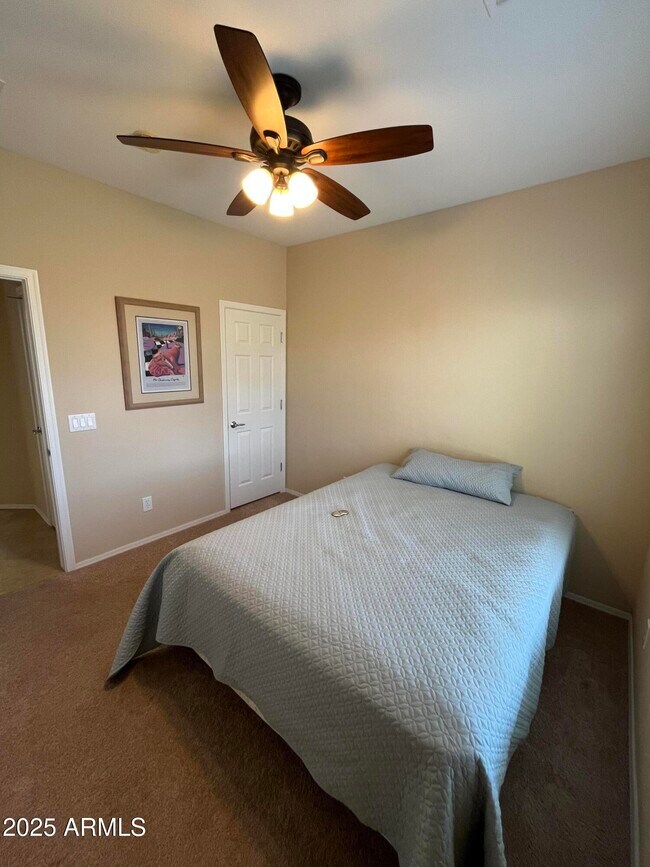 Building Photo - 26087 W Tonto Ln