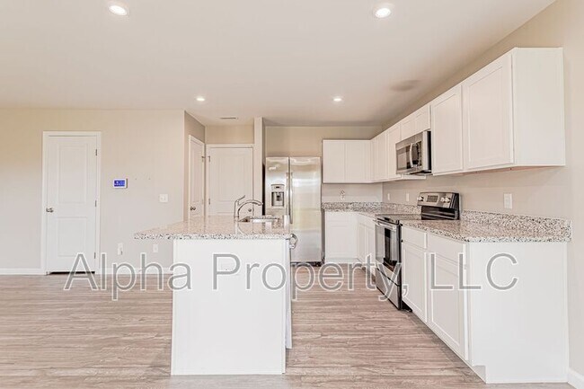 Building Photo - 818 Purcell Dr