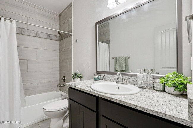 Building Photo - 7416 Tamarack Pl
