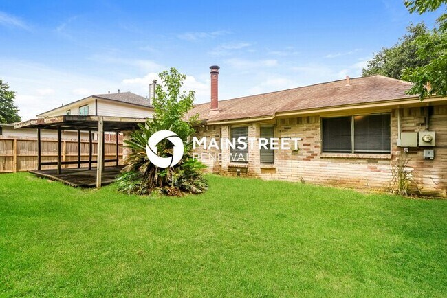 Building Photo - 4 Bedroom Pet-Friendly Home in Houston, TX with Main Street Renewal