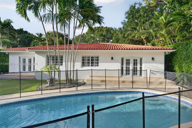 Building Photo - 1237 Aduana Ave