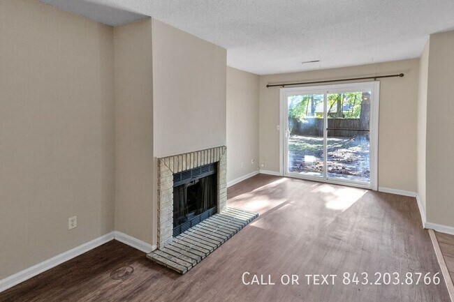 Building Photo - 103 Woodduck Dr
