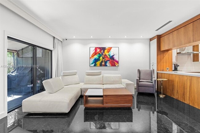 Building Photo - 21145 Helmsman Dr