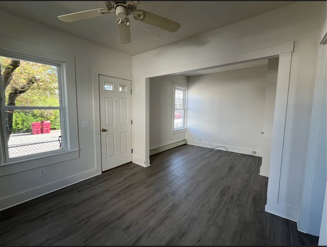 Building Photo - 41 Campaw St