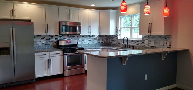 Building Photo - 2390 Mill Rd