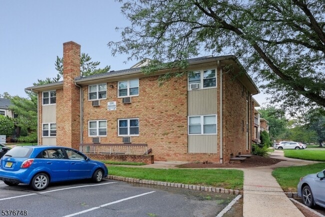 Building Photo - 534 Andria Ave