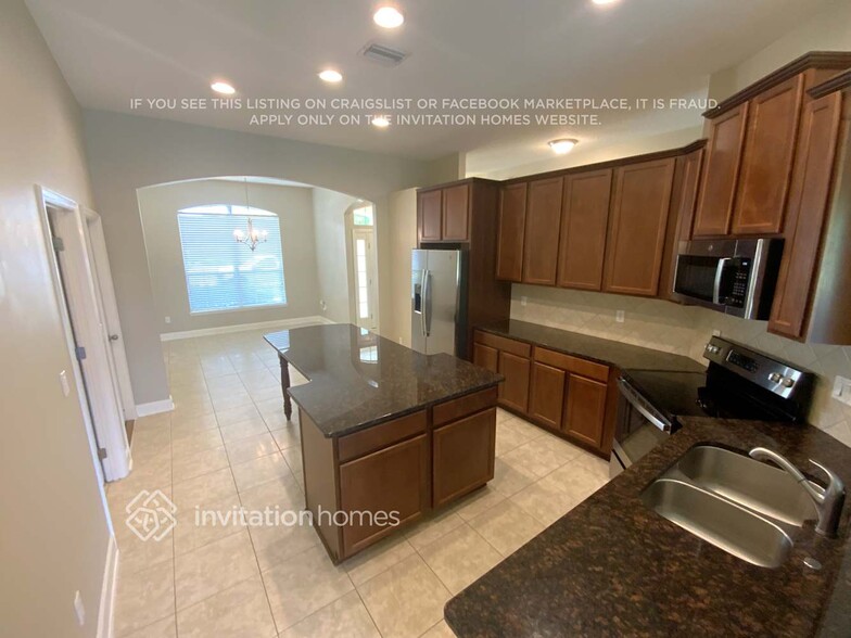 Building Photo - 128 Savanna Preserve Ct
