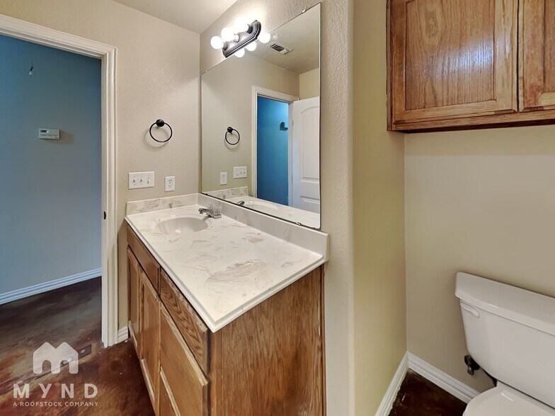 Building Photo - 109 Jolin Ln