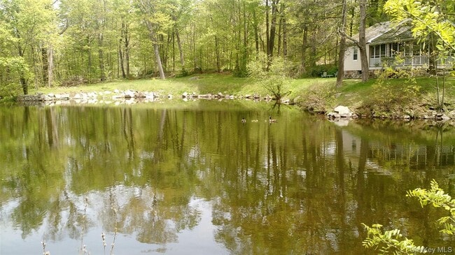 Building Photo - 1 Millpond Ln