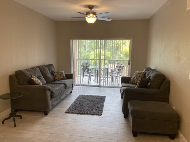 Building Photo - 1810 Florida Club Cir