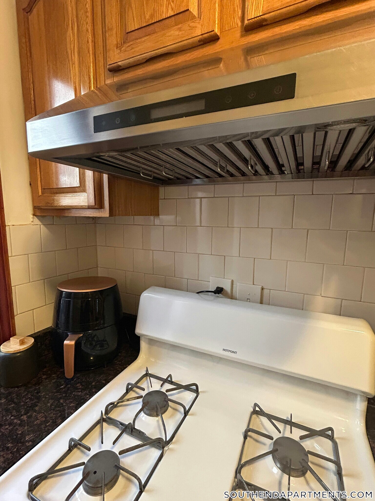 Building Photo - 871 Harrison Ave