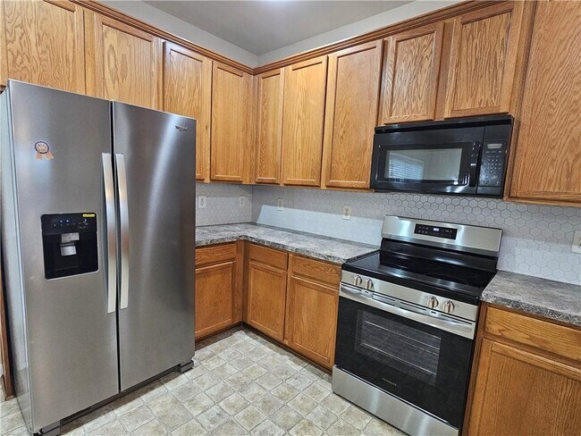 Building Photo - 3071 Cedar Glade Ln