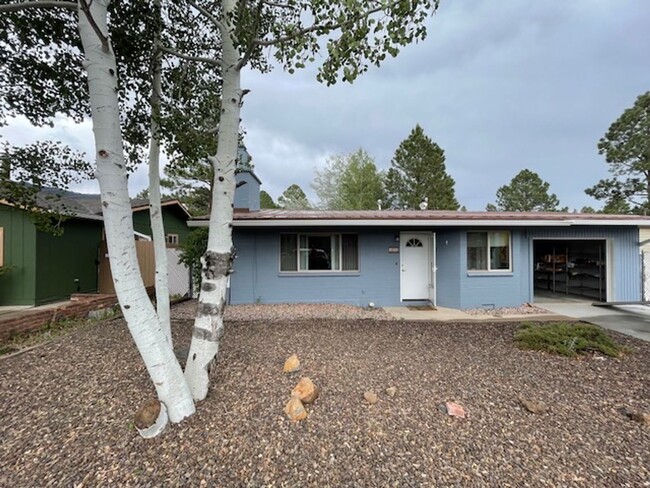 Building Photo - AVAILABLE TODAY, this Turn key Noho Home- ...