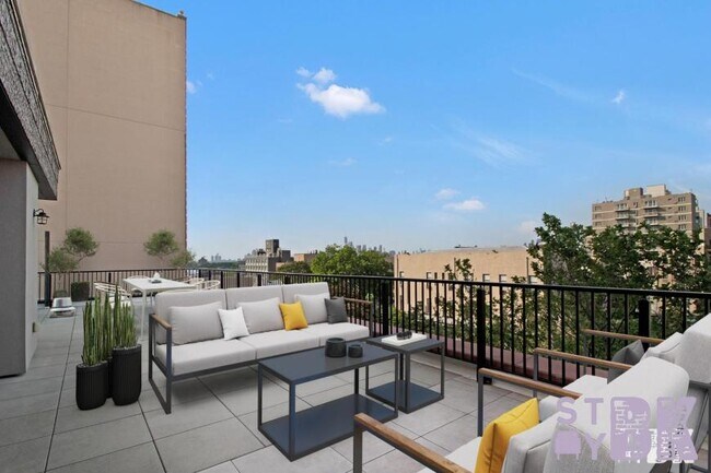 Building Photo - 3 bedroom in Brooklyn NY 11232