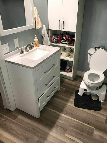 Building Photo - 612 Henry Ave SE