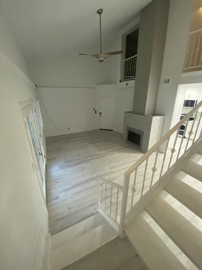 Building Photo - 9653 S 44th St