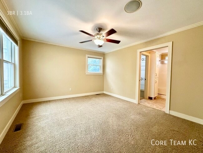 Building Photo - 4819 Jarboe St