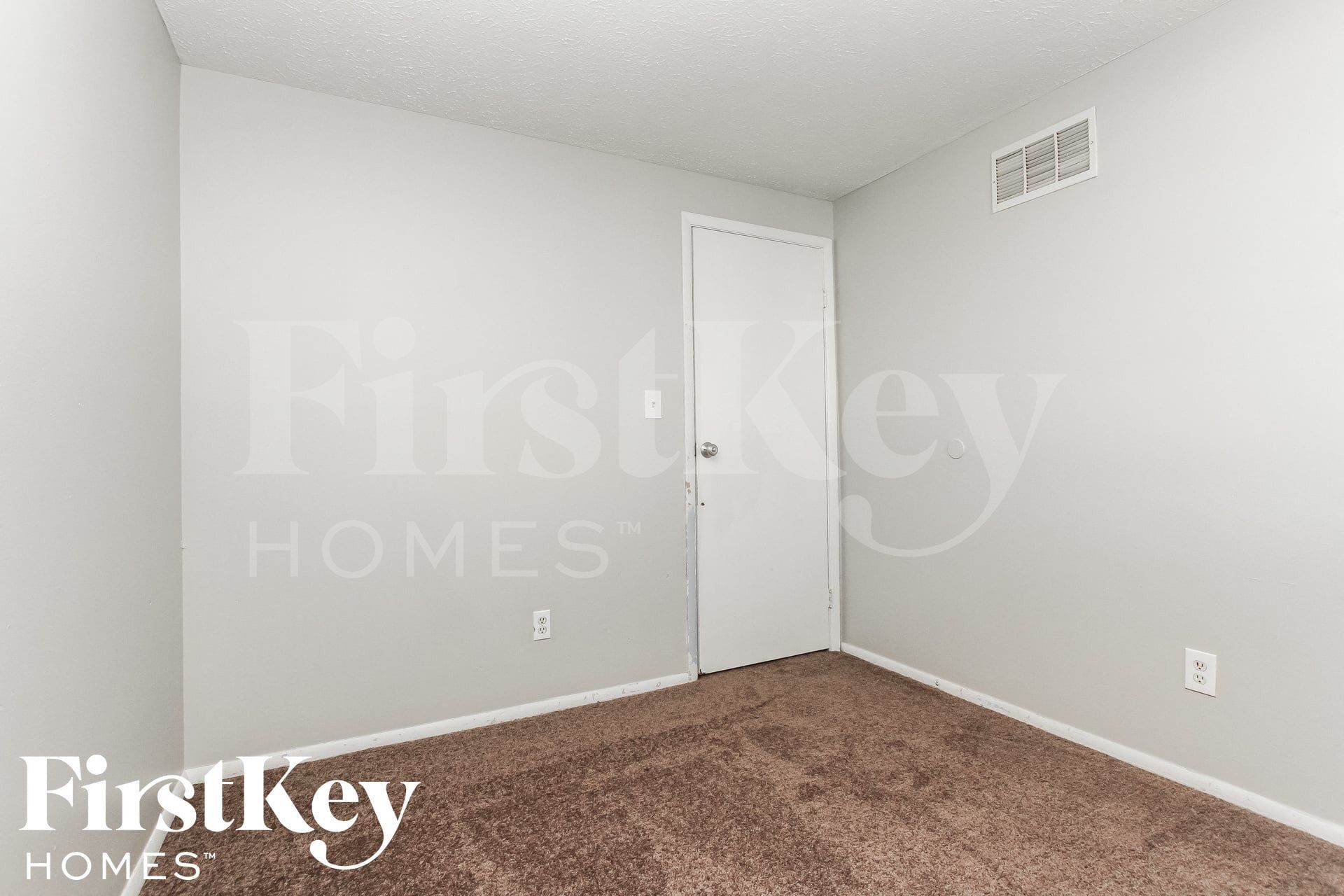 Building Photo - 2530 Fairhaven Dr