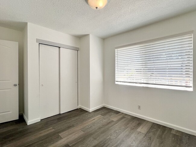 Building Photo - 2 Bedroom Napa Apartment w/ Remodeled Kitchen