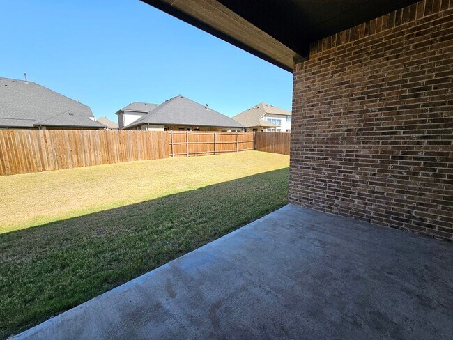 Building Photo - Coming Soon  5 bedroom, 4 bathroom home located in the desirable Forney