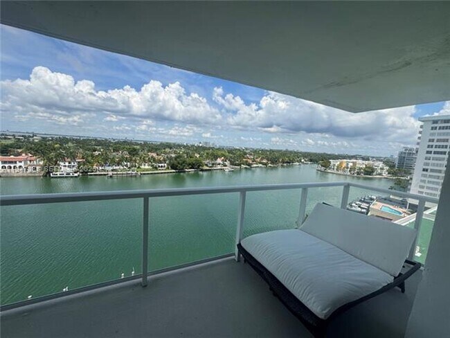 Building Photo - 5750 Collins Ave