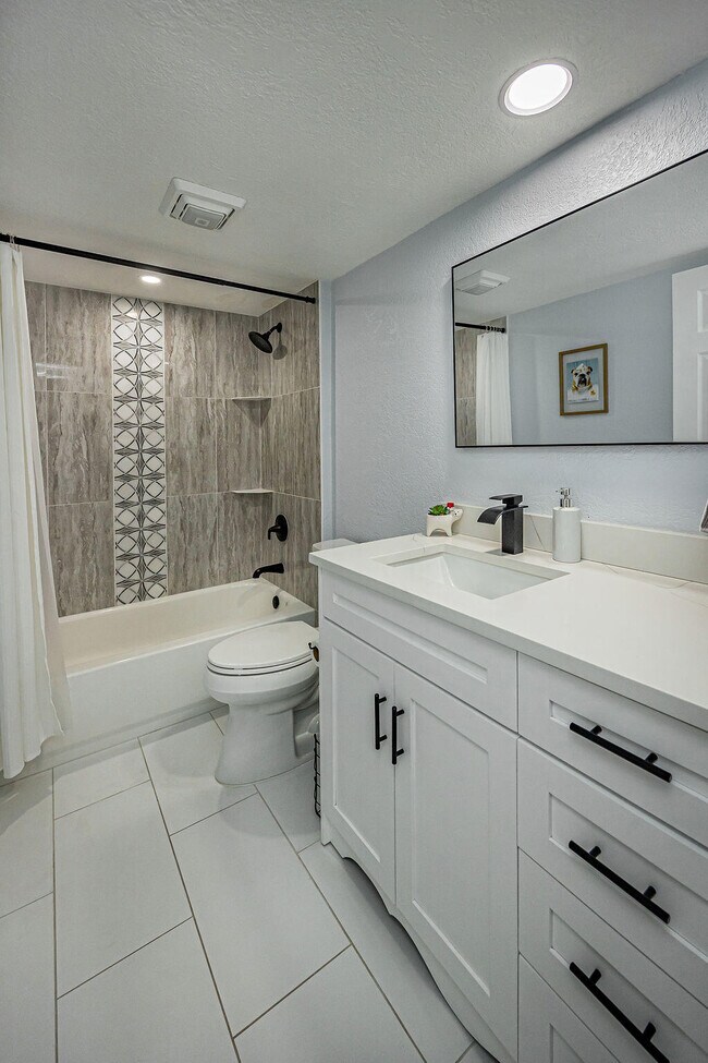 Building Photo - 3630 Whitehall Dr