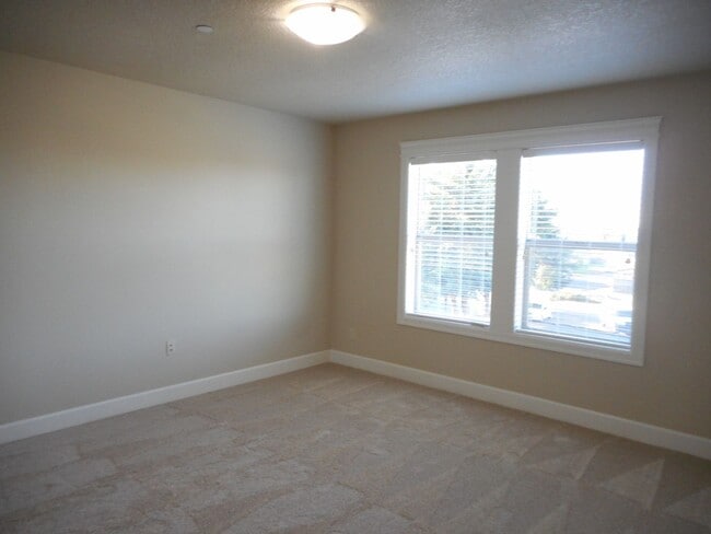 Building Photo - 1555 Dolores Wy