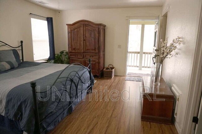 Building Photo - 4154 S Pheasant Run Dr