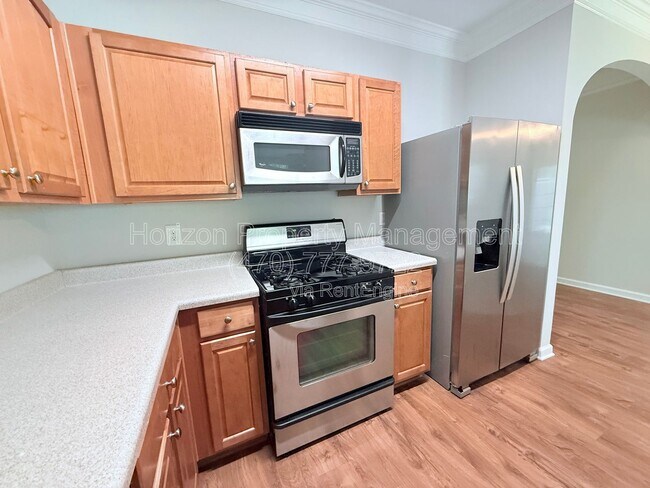 Building Photo - 296 Azalea Cir