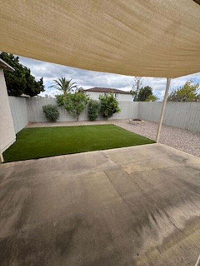 Building Photo - Charming 3 Bedroom 2 Bathroom Home Available for Rent!!