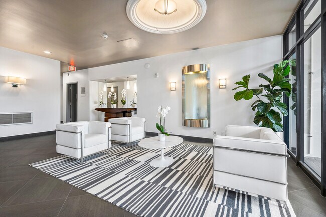 Building Photo - 2400 Presidential 204 Way
