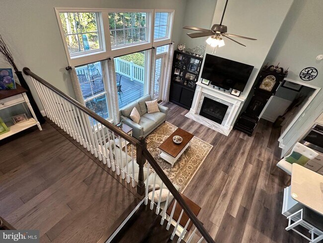 Building Photo - 33842 Darlington St