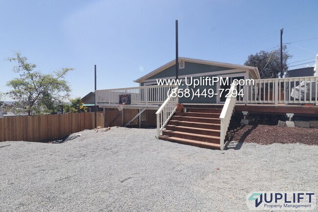 Building Photo - 1225 Capistrano Ave