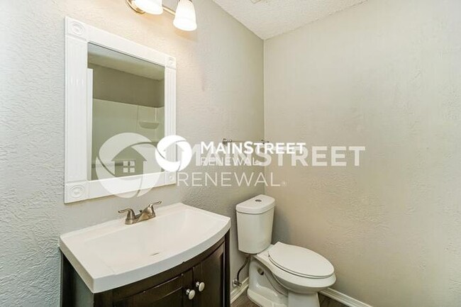 Building Photo - 9054 Chinon
