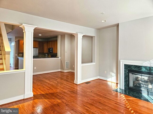 Building Photo - 12 S Regester St