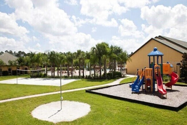 Building Photo - 3053 Beach Palm Ave