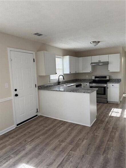 Building Photo - 5341 Ridgemere Ct