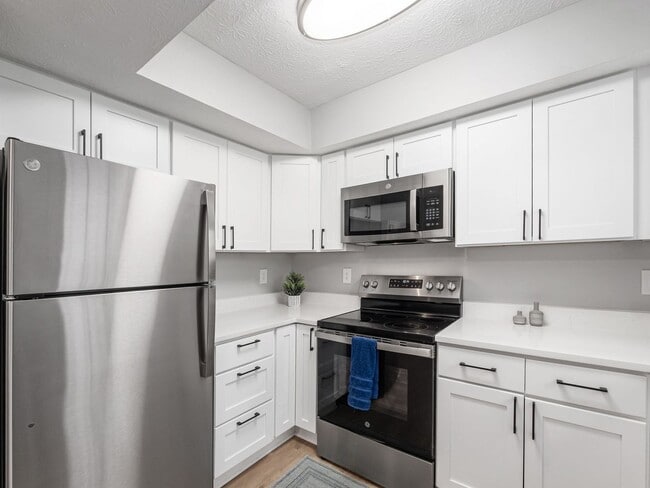 Building Photo - 101 Blakeford Dr